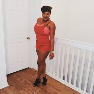 Meet your Posher, Sadee